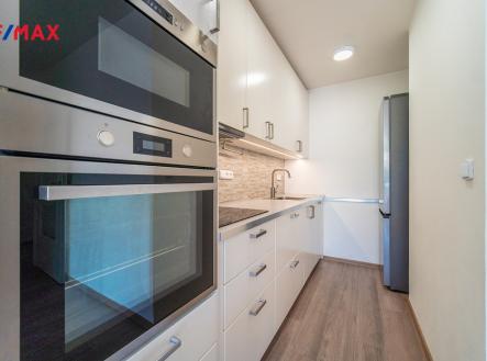 blatenska-19-10.jpg | Pronájem bytu, 2+kk, 45 m²