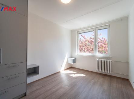 Ložnice s vestavěnými skříněmi | Pronájem bytu, 2+kk, 45 m²