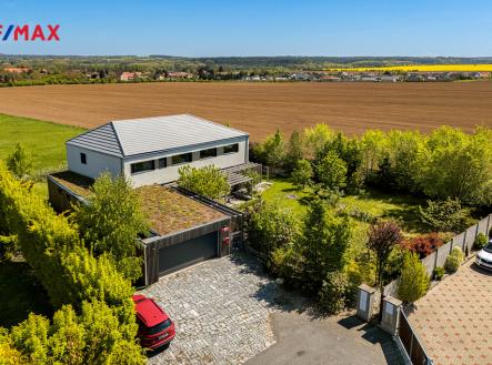 Pohled na dům | Prodej - dům/vila, 241 m²