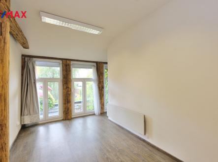 fxe30129.jpg | Pronájem - kanceláře, 46 m²