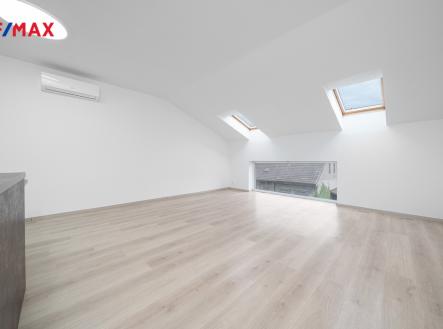 obyvak1.jpg | Prodej bytu, 4+kk, 136 m²