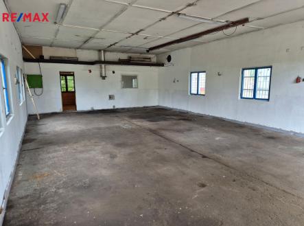 20250517-152015.jpg | Pronájem - pozemek pro komerční výstavbu, 1 216 m²