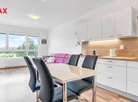 ef8d6ec4-74fe-4328-9d7a-248c7c399ddc-2.jpg | Pronájem bytu, 2+kk, 56 m²