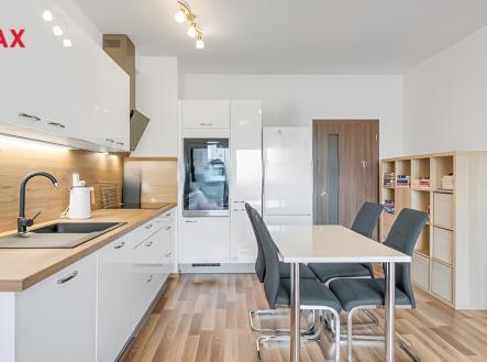 2913a9b4-0937-4901-8a2f-d05c9752a314.jpg | Pronájem bytu, 2+kk, 56 m²