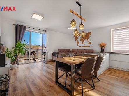 obyvak-1.1.jpg | Prodej bytu, 3+kk, 74 m²