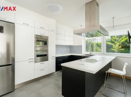 nehvizdy-015.jpg | Prodej - dům/vila, 140 m²