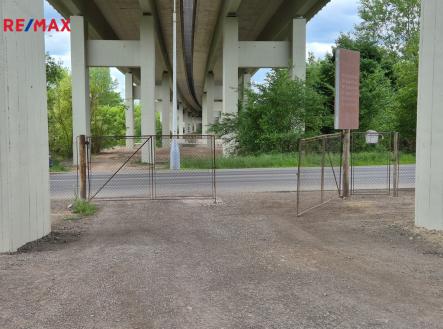20250517-152351.jpg | Pronájem - pozemek pro komerční výstavbu, 1 000 m²