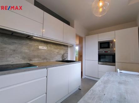 img-20250527-121638513-hdr.jpg | Pronájem bytu, 2+1, 46 m²