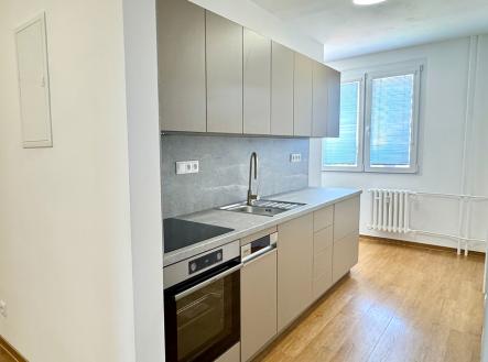 Pronájem bytu, 2+1, 70 m² obrázek