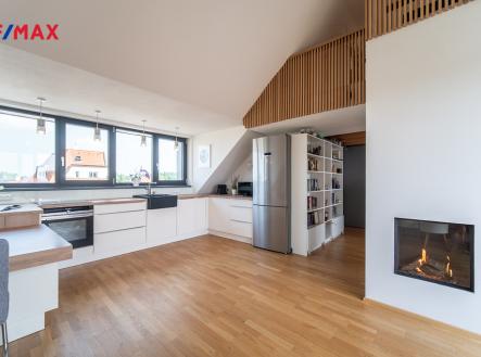 byt-bolohorsk-10.jpg | Prodej bytu, 1+kk, 76 m²