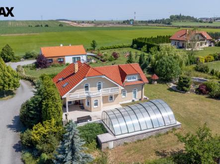 Prodej - dům/vila, 229 m² obrázek