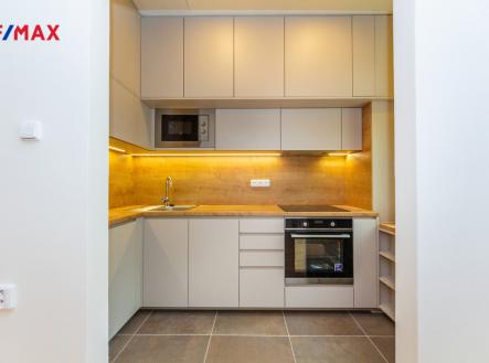 img-9008-1.jpg | Pronájem bytu, 3+kk, 88 m²