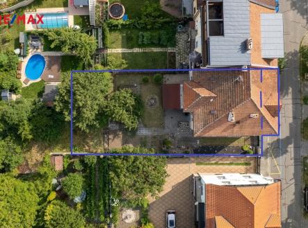 rm-tisnovska-dji-0098-hranice-pozemku.jpg | Prodej - dům/vila, 190 m²