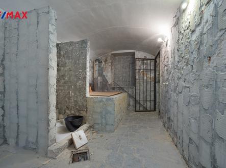 Sklep S3 | Prodej - obchodní prostor, 65 m²