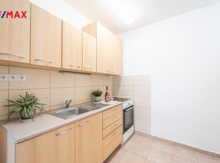 byt-kurzova-5.jpg | Prodej bytu, 2+kk, 45 m²