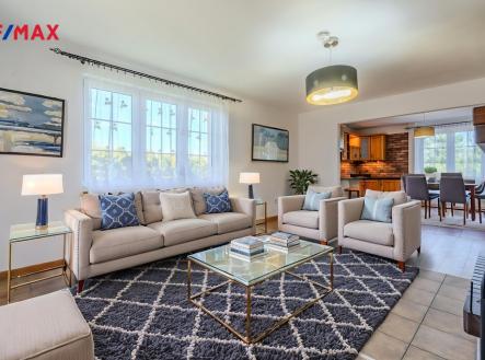 9vwsm2vmlolrgjdmioaroutput-1.jpg | Prodej - dům/vila, 243 m²