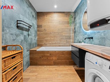 202509-cakovice-1-fin-7.jpg | Prodej - dům/vila, 215 m²