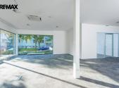 Pronájem - obchodní prostor, 155 m²