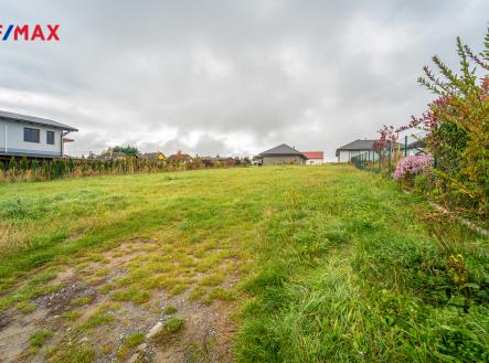 pozemek-vsestary-11.jpg | Prodej - pozemek pro bydlení, 1 078 m²