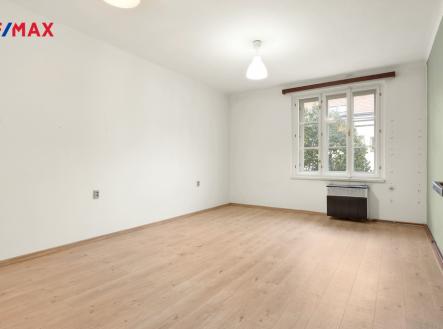 Ložnice s výhledem do ulice | Prodej bytu, 3+kk, 68 m²