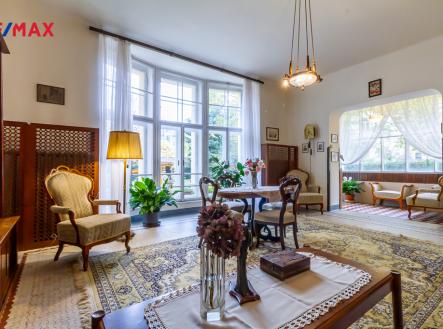 nad-stolou-01.jpg | Prodej bytu, 4+1, 217 m²