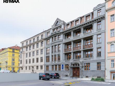 nad-stolou-00-2.png | Prodej bytu, 4+1, 217 m²