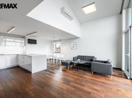 2025-07-08-111014-hdr.jpg | Prodej bytu, atypický, 204 m²