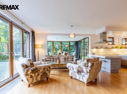 lukavskeho-32-1.jpg | Prodej bytu, 5+1, 306 m²