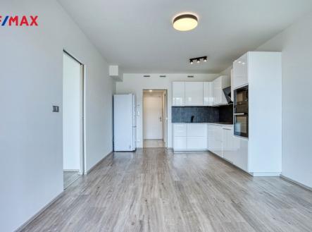 Obývací pokoj s kuchyňským koutem | Pronájem bytu, 2+kk, 56 m²