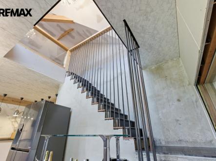 216a1994-1.jpg | Prodej - nájemní dům, 377 m²