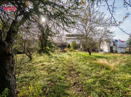 pozemek-ujezd-becvarska-16.jpg | Prodej - pozemek pro bydlení, 723 m²