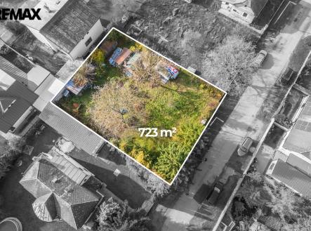 pozemek-ujezd-becvarska-4-hranice.jpg | Prodej - pozemek pro bydlení, 723 m²