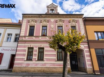 nám. Komenského | Prodej - dům/vila, 489 m²