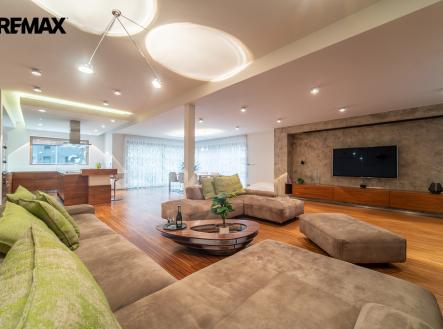 rd-do-klukovic-25.jpg | Prodej - dům/vila, 536 m²