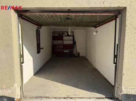 img-7880.jpeg | Pronájem - malý objekt/garáž