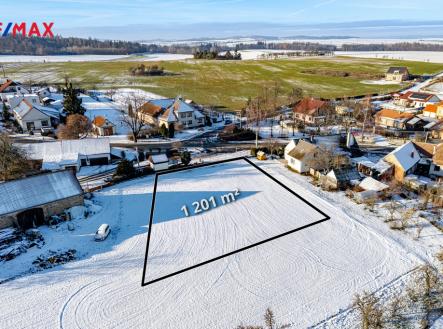 dron-pozemek-1-vyznaceni.jpg | Prodej - pozemek, zemědělská půda, 1 201 m²