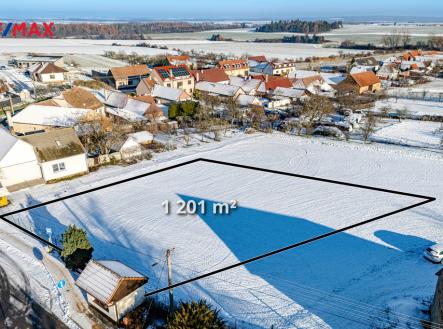 dron-pozemek-4-vyznaceni.jpg | Prodej - pozemek, zemědělská půda, 1 201 m²