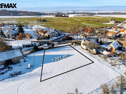 dron-pozemek-1-vyznaceni.jpg | Prodej - pozemek, zemědělská půda, 1 201 m²