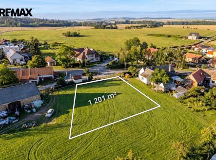 dron-pozemek-1-ai-1-vyznaceni.jpg | Prodej - pozemek, zemědělská půda, 1 201 m²