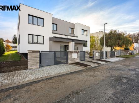 Prodej - dům/vila, 297 m² obrázek