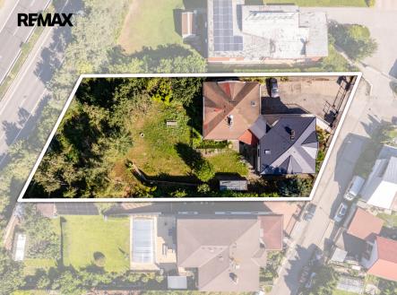 k-vejvodaku-04-ohraniceni-vyrazne.jpg | Prodej - kanceláře, 253 m²