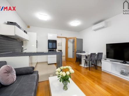 01.jpg | Prodej bytu, 3+kk, 80 m²