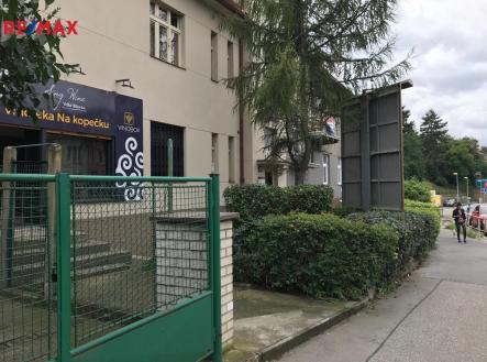 img-b8ff83d04f.jpg | Pronájem - obchodní prostor, 25 m²