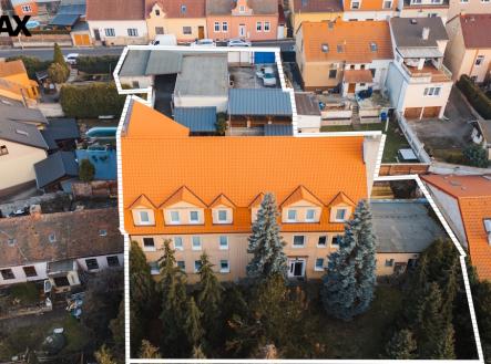 1-uvodni-fotka-na-cely-areal.jpg | Pronájem - kanceláře, 600 m²