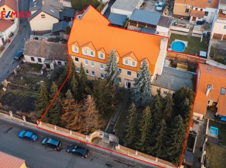 001.jpg | Prodej - kanceláře, 818 m²