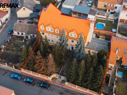 001.jpg | Prodej - kanceláře, 818 m²