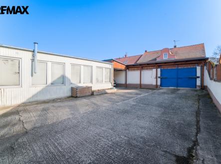 park.stani-a-hala.jpg | Prodej - skladovací prostor, 515 m²