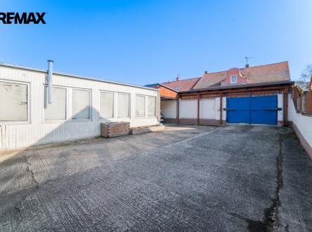 park.stani-a-hala.jpg | Prodej - skladovací prostor, 515 m²