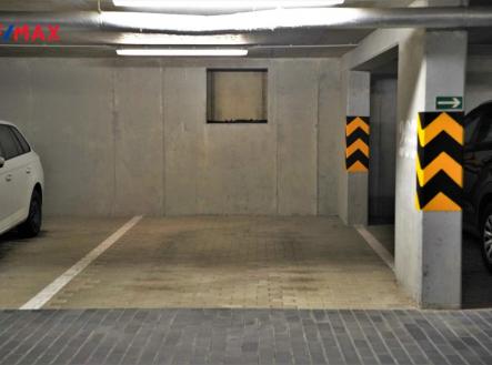 garaz-garazove-misto.jpg | Pronájem - malý objekt/garáž