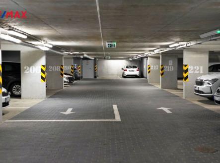 garaz-celkovy-pohled-ii.jpg | Pronájem - malý objekt/garáž